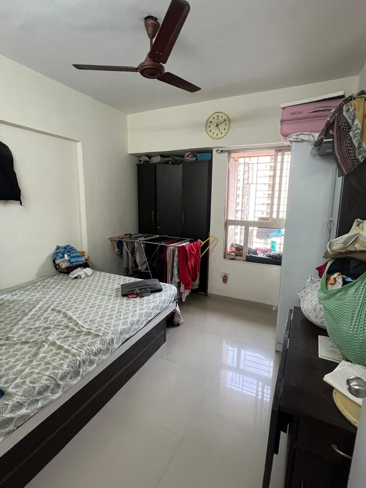 Bedroom, mahalaxmi-tower-kasarvadavali 1 Bedroom 450 Sq.Ft. Apartment In Kasarvadavali Thane 9586820