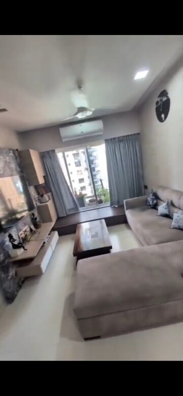 2 BHK Apartment For Rent in Gundecha Symphony, Andheri West