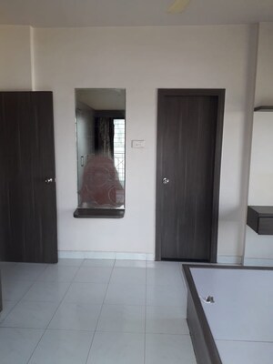 Bedroom in 4 BHK Apartment at Bavdhan – for Rent