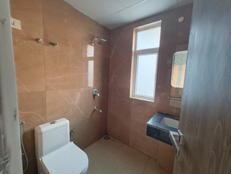 Bathroom, smart-world-gems 2 Bedroom 1158 Sq.Ft. Apartment In Sector 89 Gurgaon 9586863