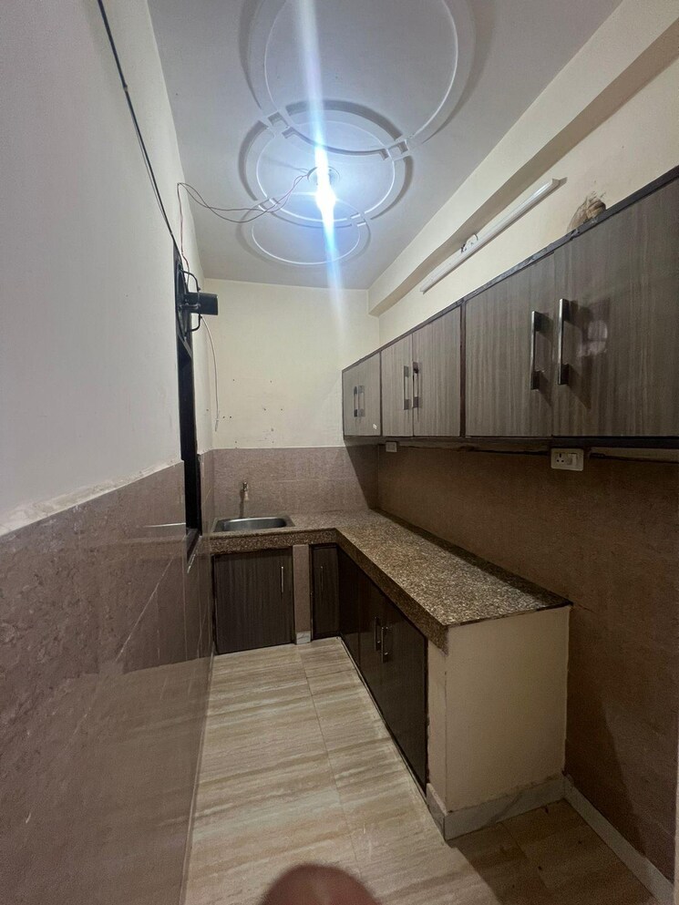 Kitchen, sector 55 1.5 Bedroom 1080 Sq.Ft. Villa In Sector 55 Noida 9586958