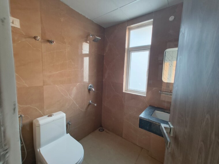 Bathroom, smart-world-gems 2 Bedroom 1158 Sq.Ft. Apartment In Sector 89 Gurgaon 9586969