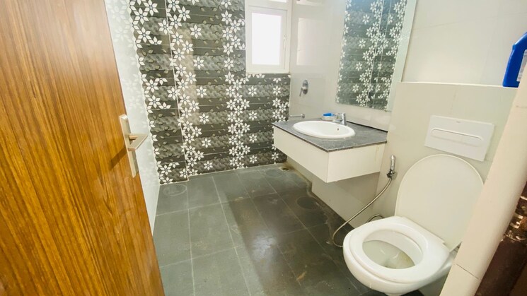 Bathroom, ambika-florence-park 3 Bedroom 2090 Sq.Ft. Apartment In North Mullanpur Chandigarh 9587009