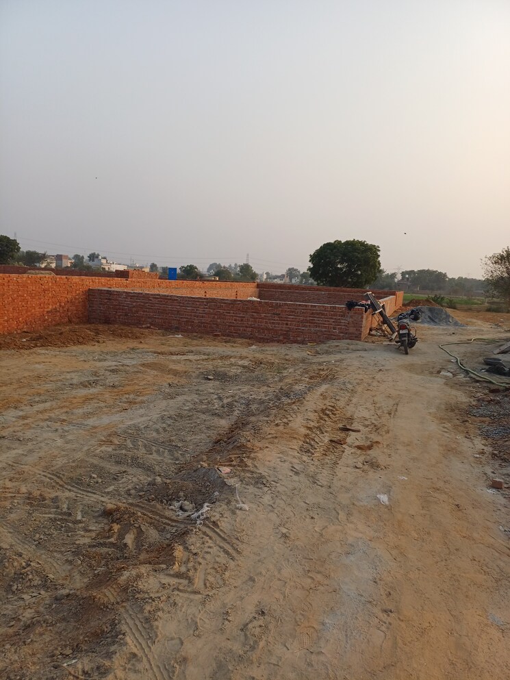 undefined, bhopani  137 Sq.Yd. Plot In Bhopani Faridabad 9587087