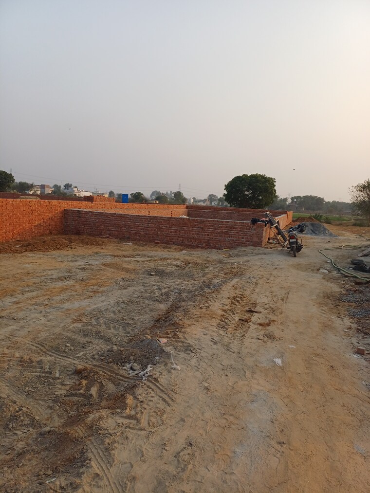 undefined, bhopani  137 Sq.Yd. Plot In Bhopani Faridabad 9587087