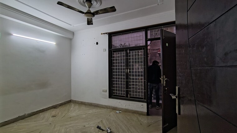 Room, saket 3 Bedroom 850 Sq.Ft. Builder Floor In Saket Delhi 9587113