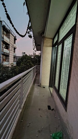 3 BHK Builder Floor For Rent in Saket