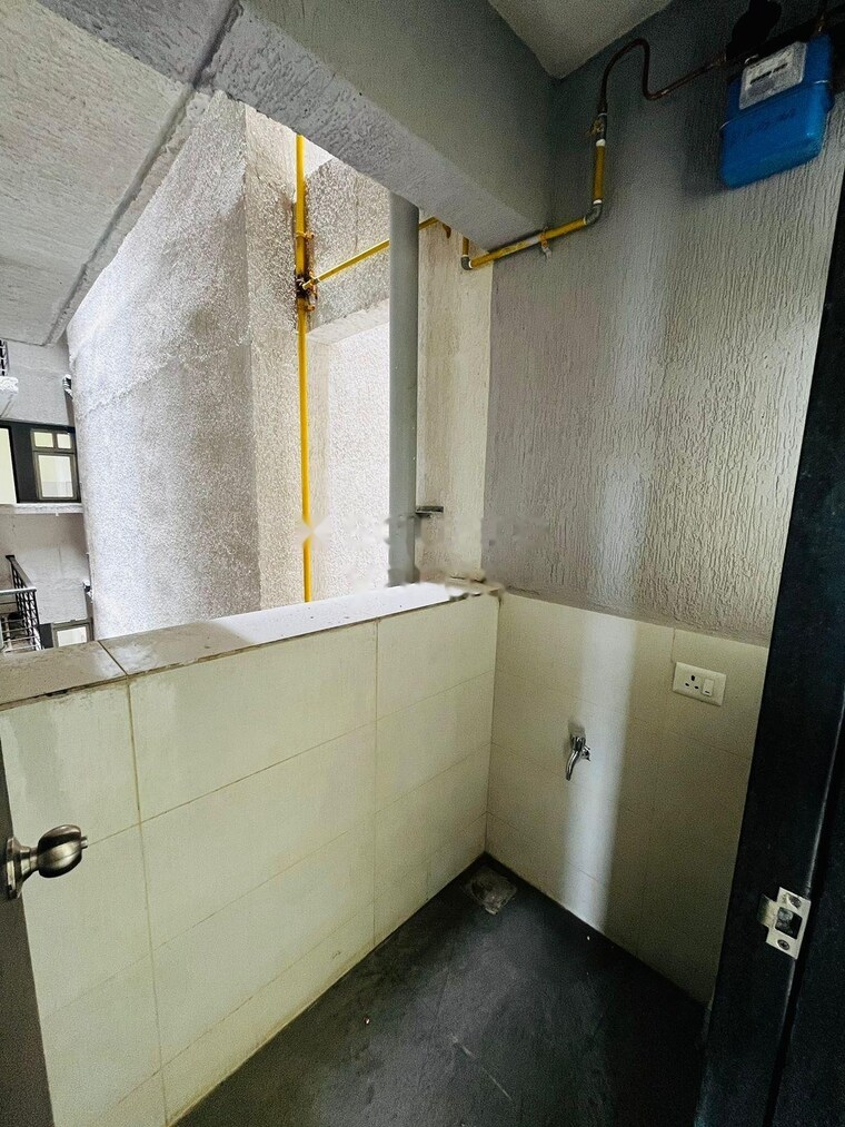 Bathroom, kolte-patil-r10 1 Bedroom 427 Sq.Ft. Apartment In Hinjewadi Pune 9587100