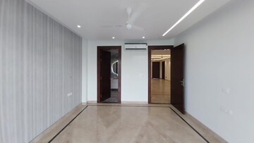 Room in 4 BHK Builder Floor at Sushant Lok I – for Sale