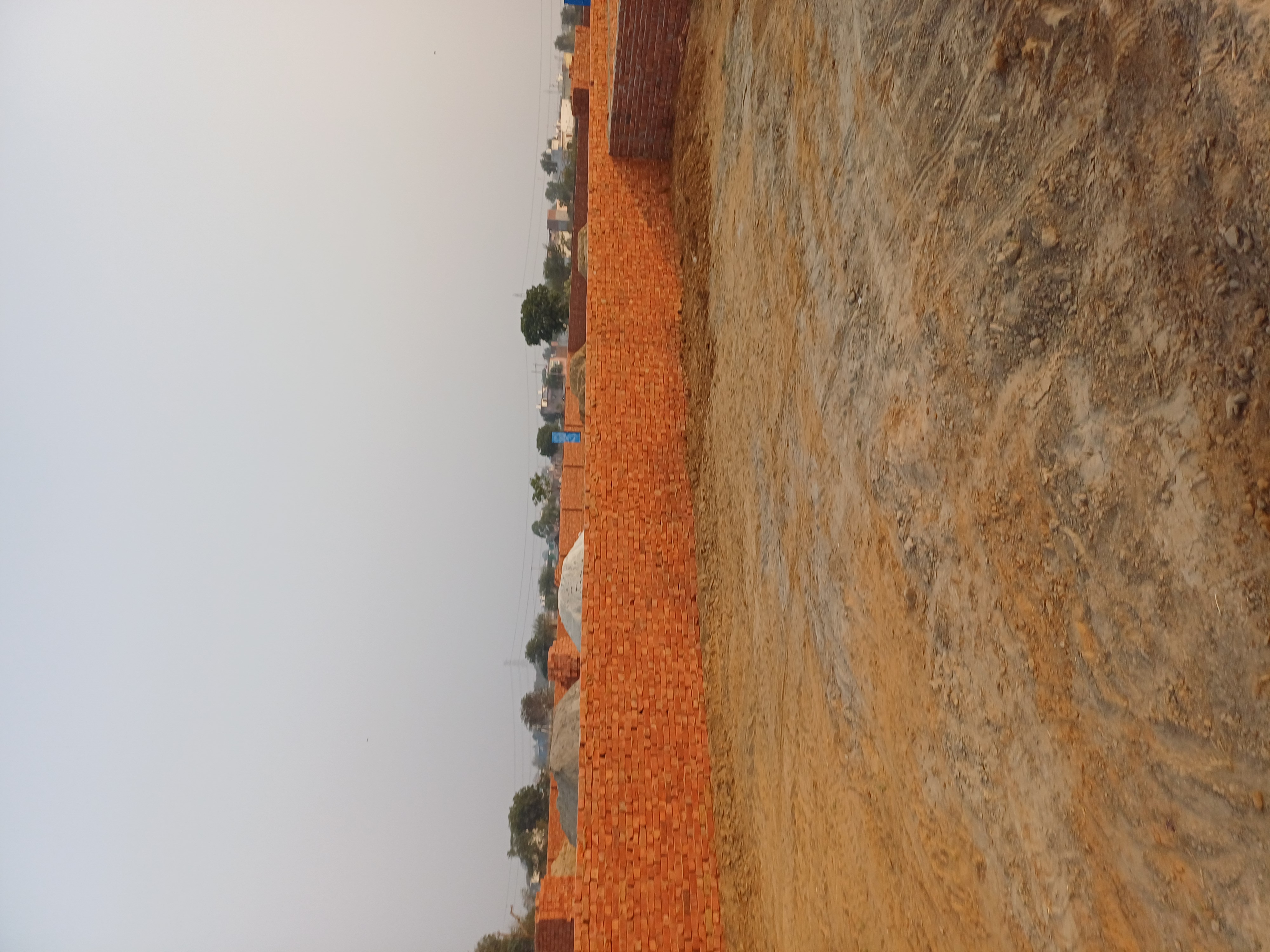 Plot For Sale in Nacholi