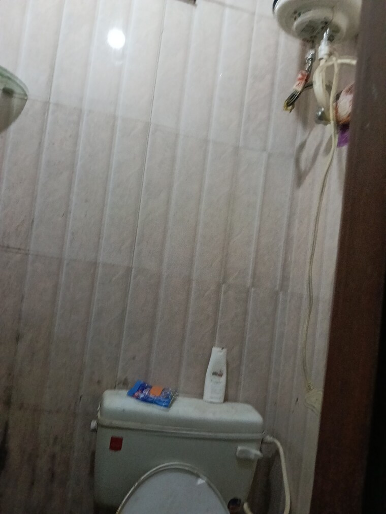 Bathroom, ignou road 1 Bedroom 450 Sq.Ft. Builder Floor In Ignou Road Delhi 9587212