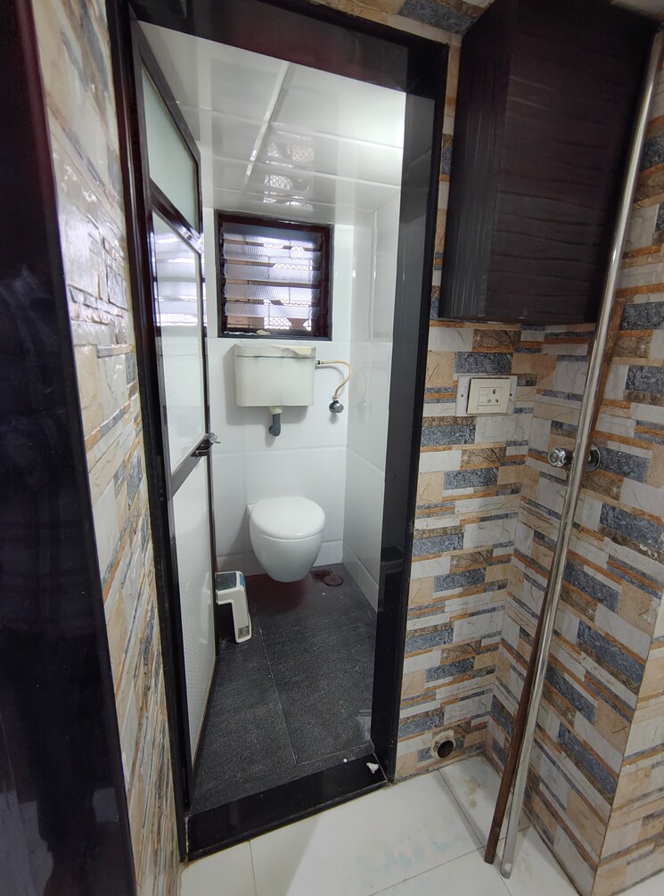 Bathroom, akshita-avenue 2 Bedroom 600 Sq.Ft. Apartment In Borivali West Mumbai 9587203
