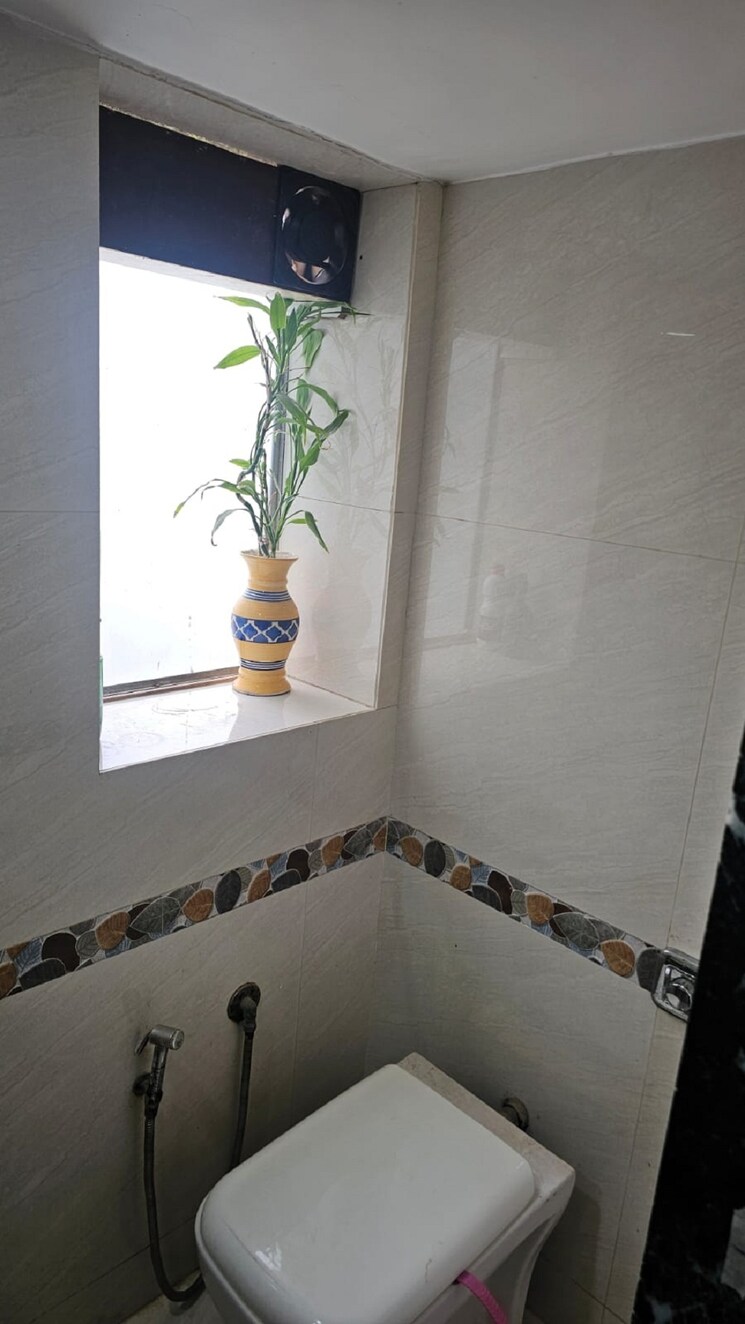 Room, khar west 1 Bedroom 500 Sq.Ft. Apartment In Khar West Mumbai 9587192