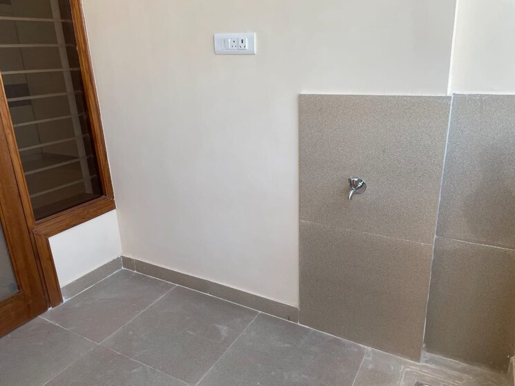 Room, amolik-residency 2.5 Bedroom 1100 Sq.Ft. Builder Floor In Sector 86 Faridabad 9587445