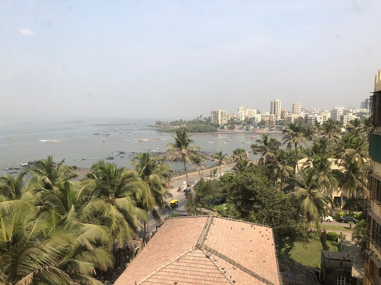 Garden, bandra west 3 Bedroom 1100 Sq.Ft. Apartment In Bandra West Mumbai 9587381