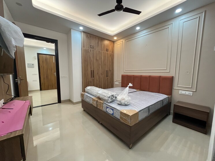 Bedroom, sushant-vyapaar-kendra 1 Bedroom 978 Sq.Ft. Builder Floor In Dlf Phase iv Gurgaon 9587512