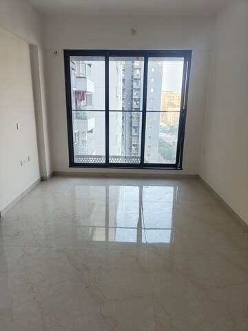 Room in 1 BHK Apartment at Godrej Urban Park, Chandivali – for Rent