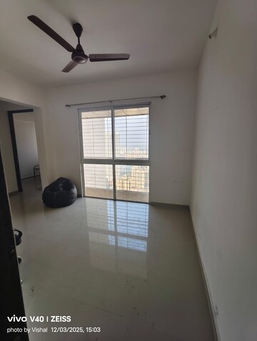 Room in Studio Apartment at Puraniks Tokyo Bay, Kasarvadavali – for Rent