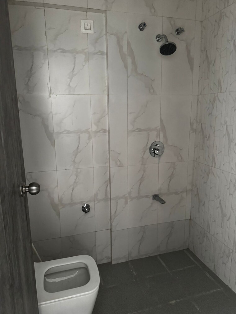 Bathroom, koregaon park annexe 2 Bedroom 940 Sq.Ft. Apartment In Koregaon Park Annexe Pune 9587522