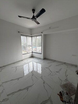 Room in 2 BHK Apartment at Koregaon Park Annexe – for Rent