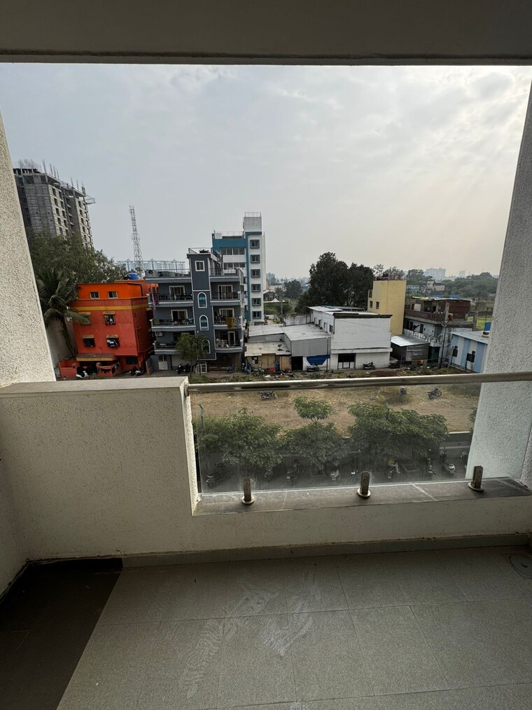Balcony, koregaon park annexe 2 Bedroom 940 Sq.Ft. Apartment In Koregaon Park Annexe Pune 9587522