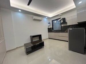 Living Room in 1 BHK Builder Floor at Ansal Sushant Lok I, Sector 43 – for Rent