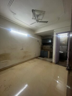 Room in 1 RK Builder Floor at Saket – for Rent