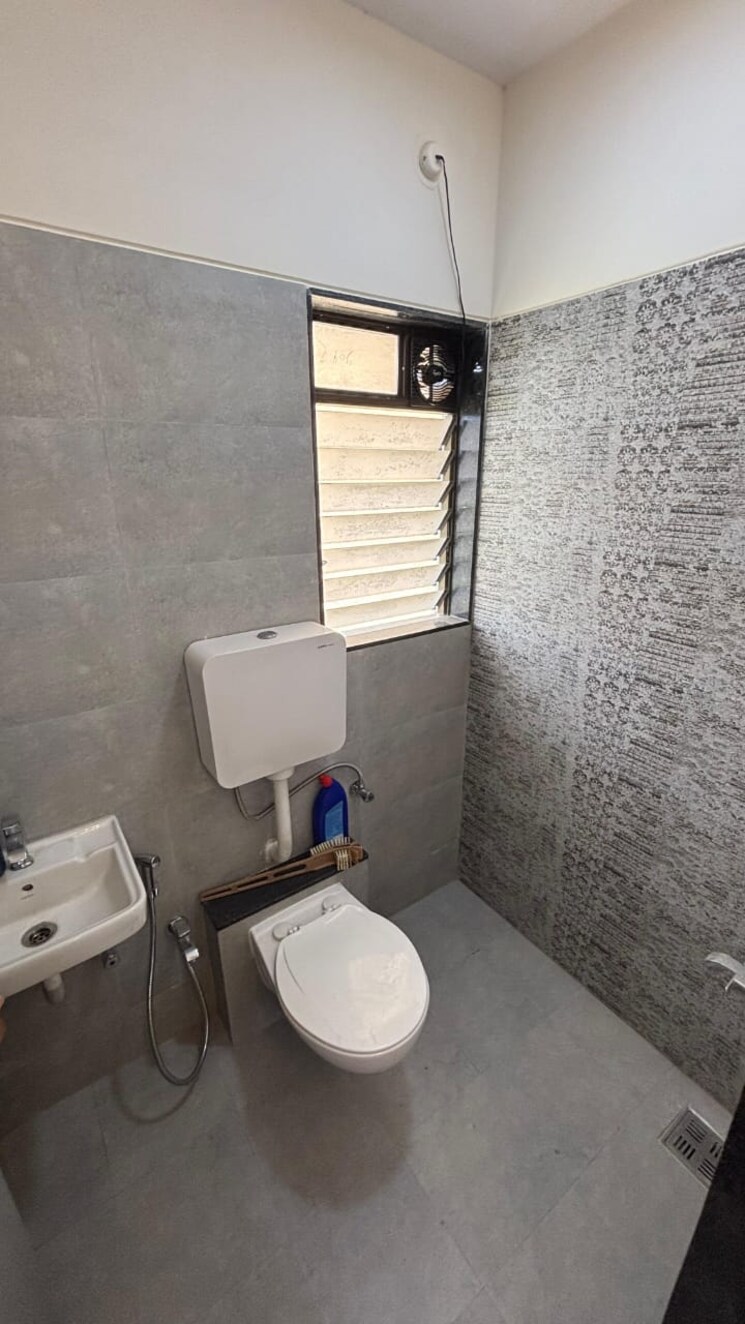 Bathroom, km-horizon-exotica 1 Bedroom 450 Sq.Ft. Apartment In Haware City Thane 9587563