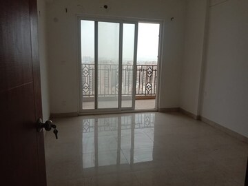 Room in 4 BHK Apartment at ATS Kocoon, Sector 109 – for Sale