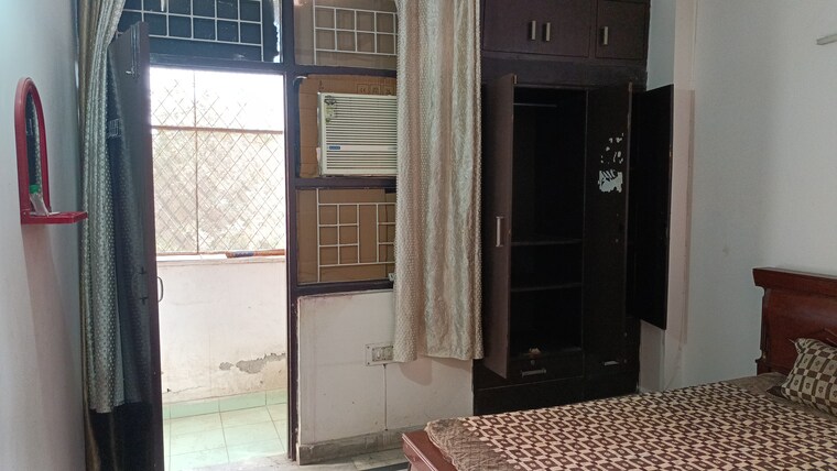 Room, vaishali sector 6 1 Bedroom 560 Sq.Ft. Builder Floor In Vaishali Sector 6 Ghaziabad 9587622