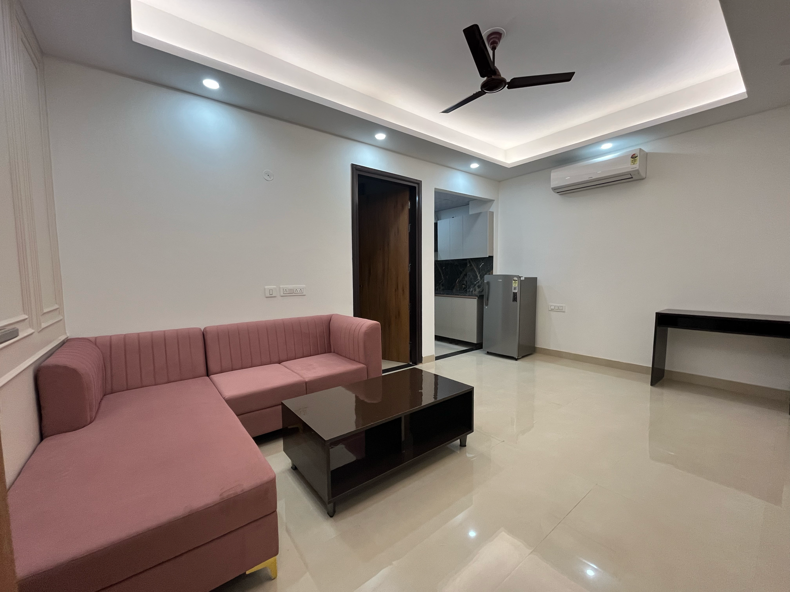 1 BHK + Study Room Builder Floor For Rent in Ansal Sushant Lok I