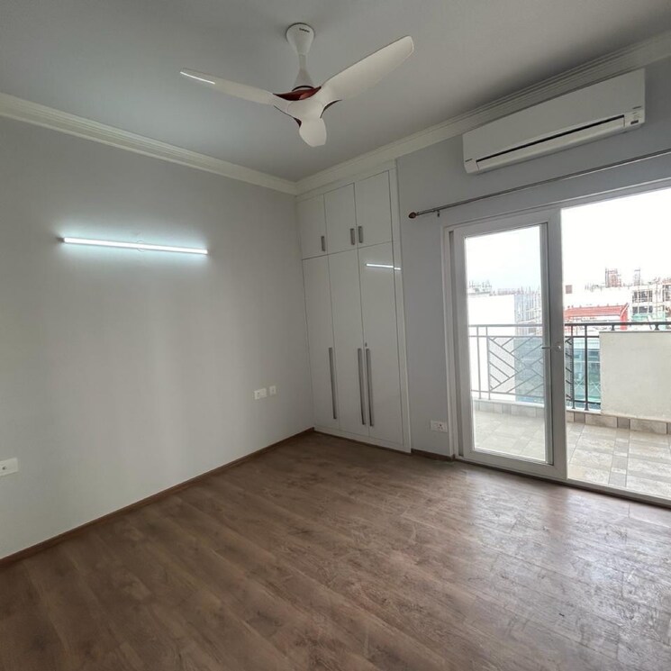 Room, central-park-flower-valley-aqua-front-towers 3 Bedroom 1789 Sq.Ft. Apartment In Sohna Sector 33 Gurgaon 9587617