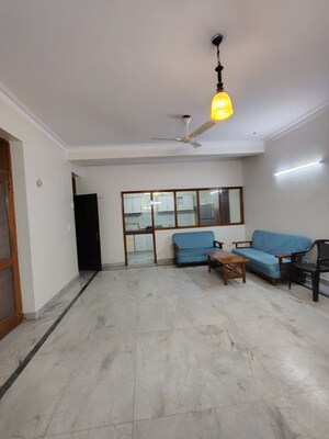 Bedroom in 3 BHK Builder Floor at Sector 23 – for Rent