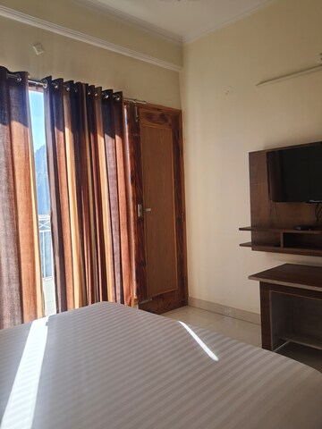 Bedroom in 6+ BHK Independent House at Malyana – for Sale