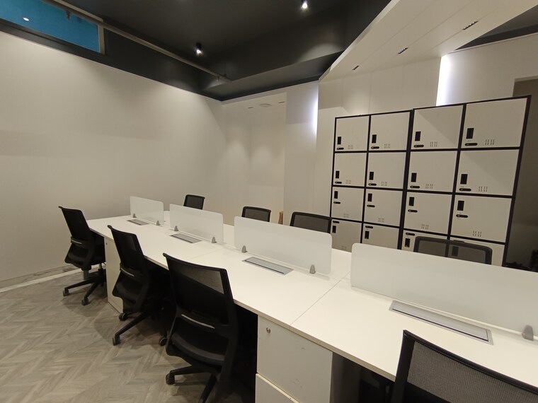 Team Area, sector 3 Commercial Office Space 4500 Sq.Ft. In Sector 3 Noida 9587857