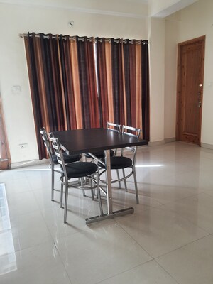 Room in 6+ BHK Independent House at Malyana – for Sale