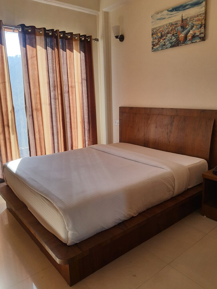 Master Bedroom, malyana 6+ Bedroom 5000 Sq.Ft. Independent House In Malyana Shimla 9587707