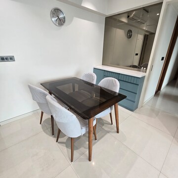 2 BHK Apartment For Rent in Wadhwa Pristine, Matunga West