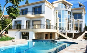 4 BHK Independent House For Sale in Sector 17