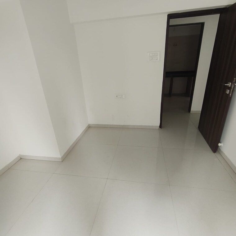 Room, bhagwati-belmont 2 Bedroom 700 Sq.Ft. Apartment In Haware City Thane 9587993