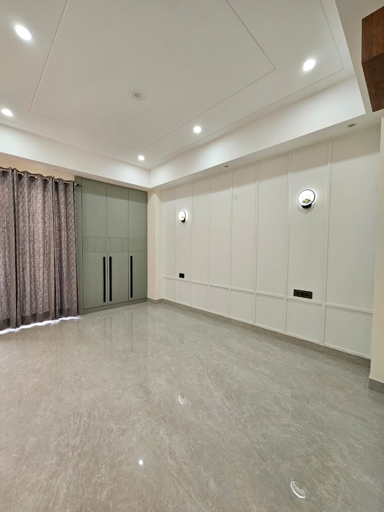 Room, ansal-api-versalia-2 4 Bedroom 3762 Sq.Ft. Builder Floor In Sector 67a Gurgaon 9587992