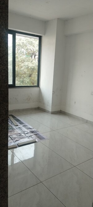 Room in 3 BHK Apartment at Vastrapur – for Sale