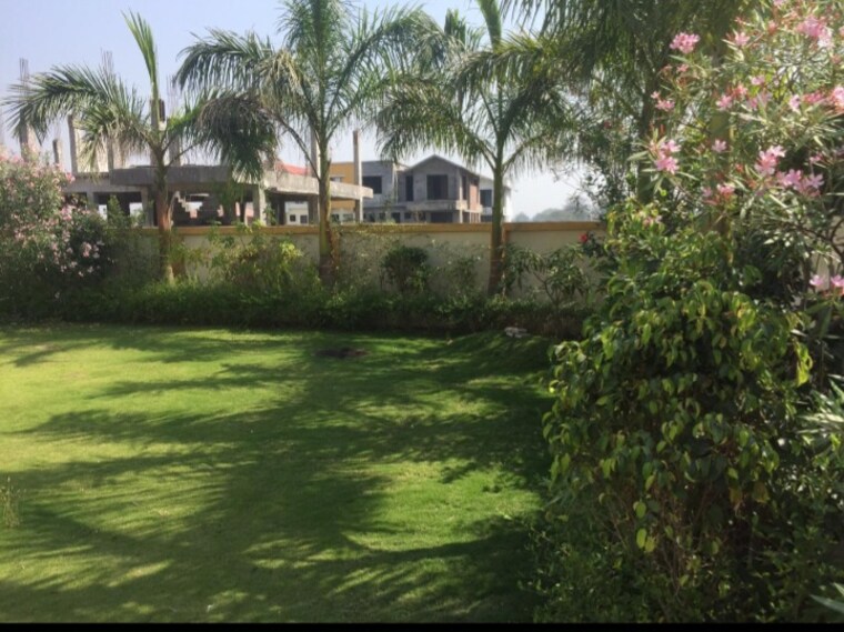 Garden, sayan 4 Bedroom 3051 Sq.Ft. Villa In Sayan Surat 9588050