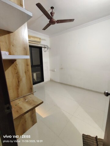 Room in 1 BHK Apartment at Raunak Heights, Ghodbunder Road – for Rent