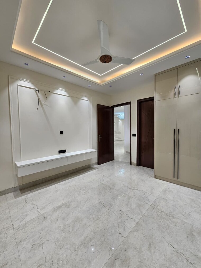 Room, ansal-api-versalia 4 Bedroom 4500 Sq.Ft. Builder Floor In Sector 67a Gurgaon 9588065