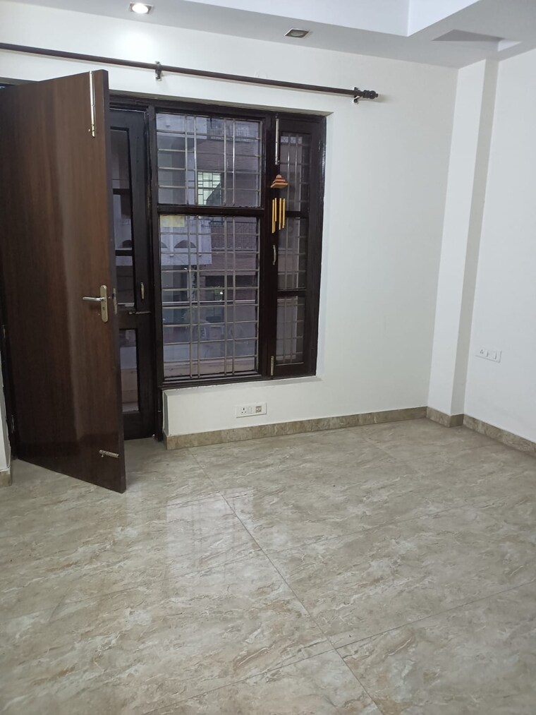 Bedroom, vivek vihar 3 Bedroom 1250 Sq.Ft. Builder Floor In Vivek Vihar Delhi 9588131