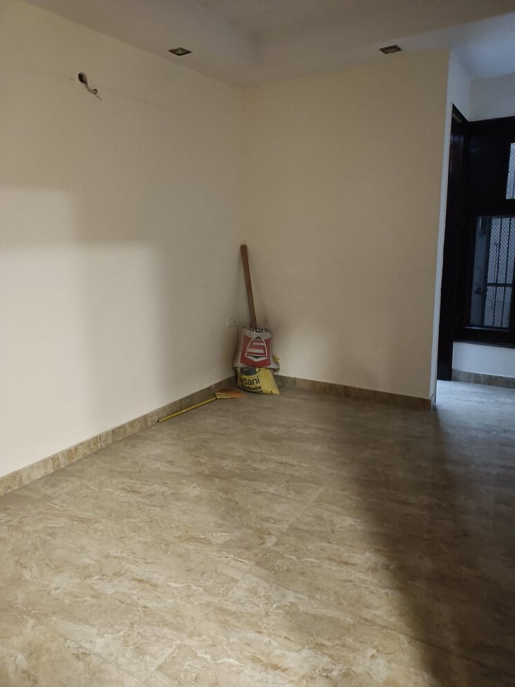 Bedroom, vivek vihar 3 Bedroom 1250 Sq.Ft. Builder Floor In Vivek Vihar Delhi 9588131