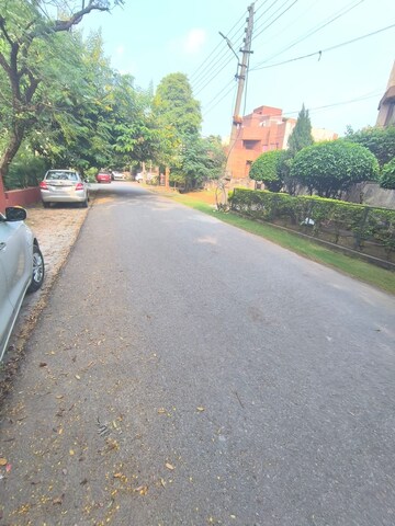   Plot at South City 1 – for Sale