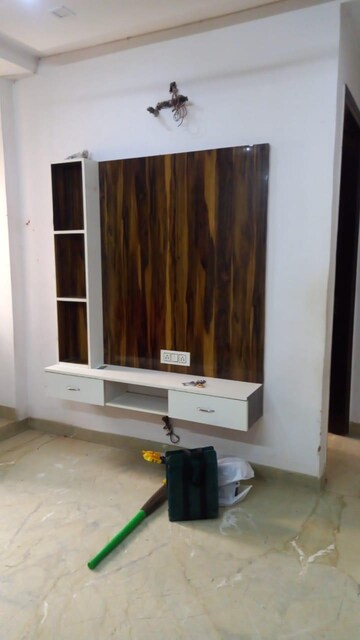 2 BHK Builder Floor For Sale in Rohini Sector 8