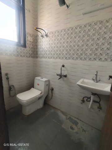Bathroom in 1 BHK Apartment at Sector 23 Dwarka – for Sale